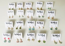 Load image into Gallery viewer, Flower/Butterfly DANGLES £1.50 Clearance
